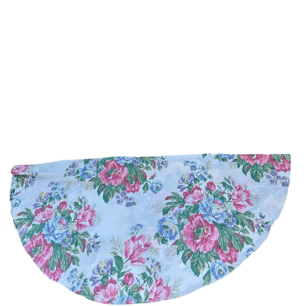 Vintage Cottagecore Floral Round Tablecloth